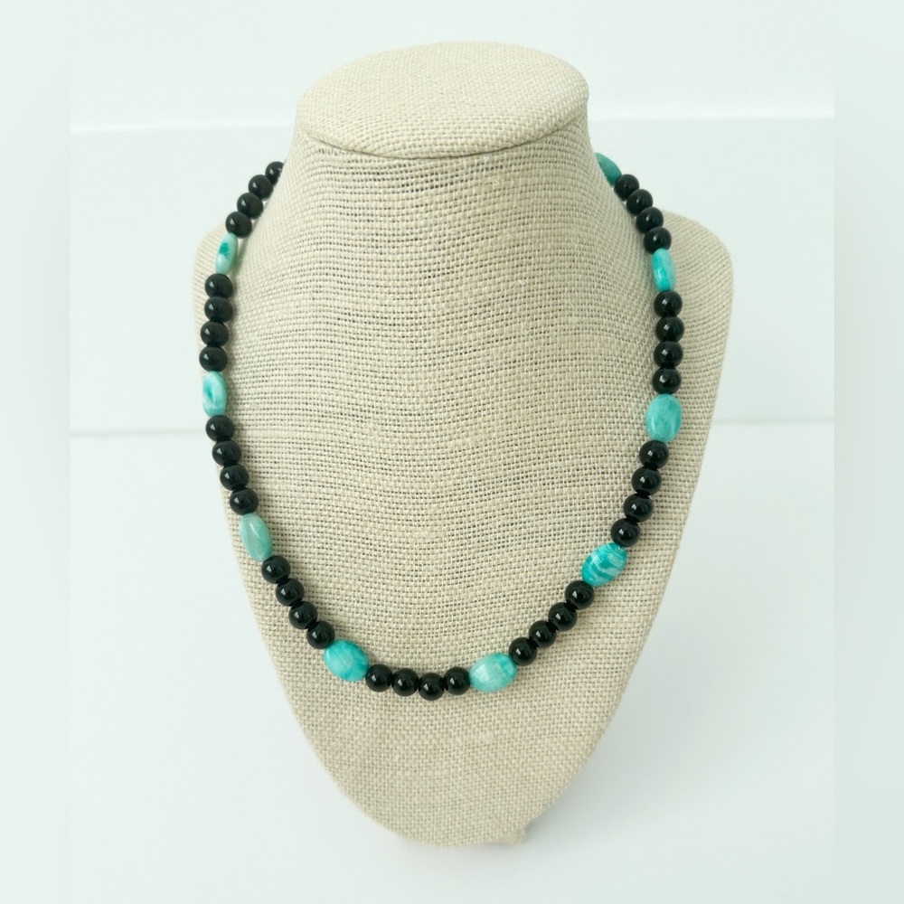 NWT Genuine Aventurine & Black Onyx Necklace Blue Black Beaded
